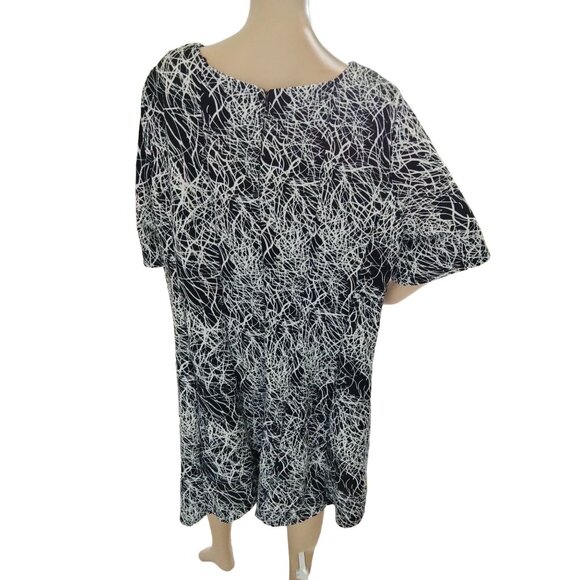 Avenue Plus Size 26/28 Dress Womens Black White Abstract Print Keyhole - Picture 6 of 10